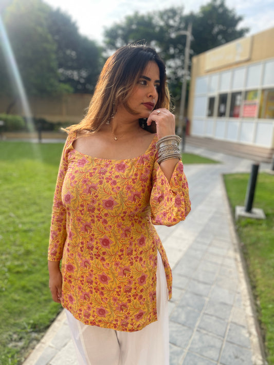 Aruna Kurti