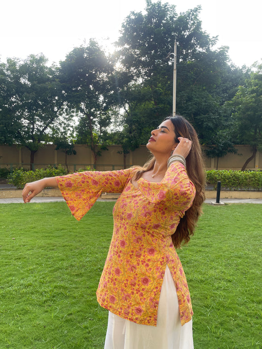 Aruna Kurti